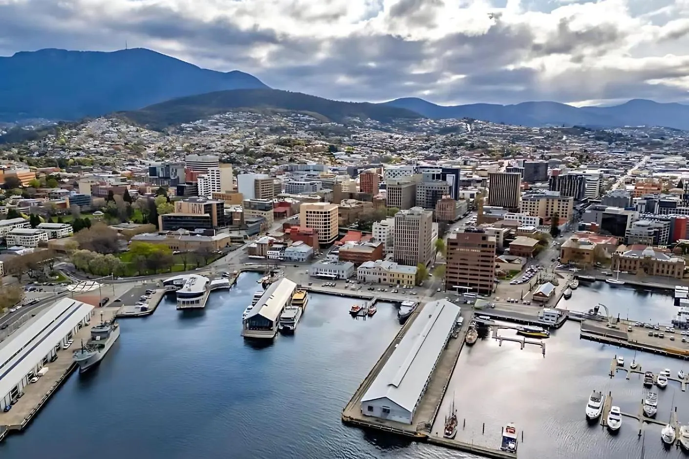 Gibson Mill Waterfront Warehouse Apartment - 204 ホバート